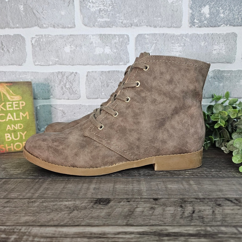 Indigo Rd. Suede Lace-Up Ankle Boots‎ Taupe Casual Boots Women's 8.5-9 **READ**